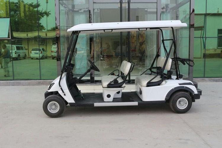 4座電動高爾夫車